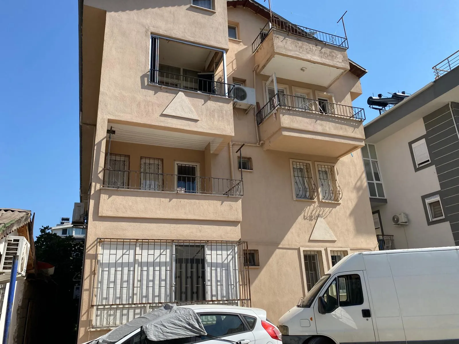 Fethiye Taşyaka'da Erasta AVM Arkasında Satılık 4+1 185m2 Çatı Dubleks Daire